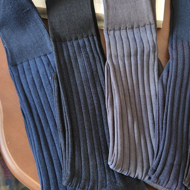 Doppel -Nadel -Business -Fußballsocken Doppel -Nadel -Business -Fußballsocken