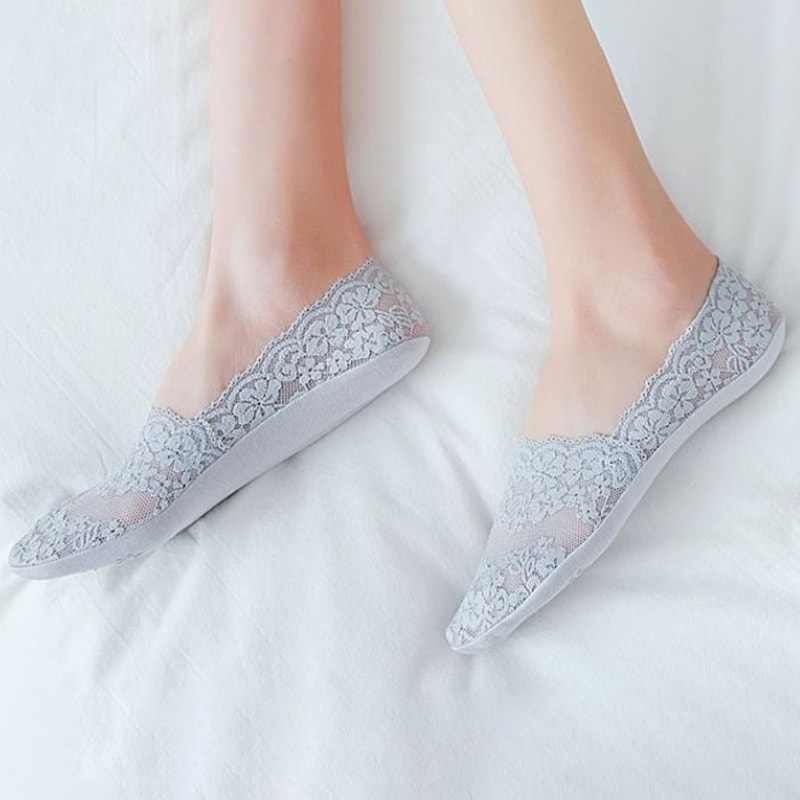 Spitzenbootsocken für Frauen im Frühjahr und Sommer, dünn, niedrig geschnitten, flacher Mund unsichtbarer Socken, Silikon -Anti -Slip