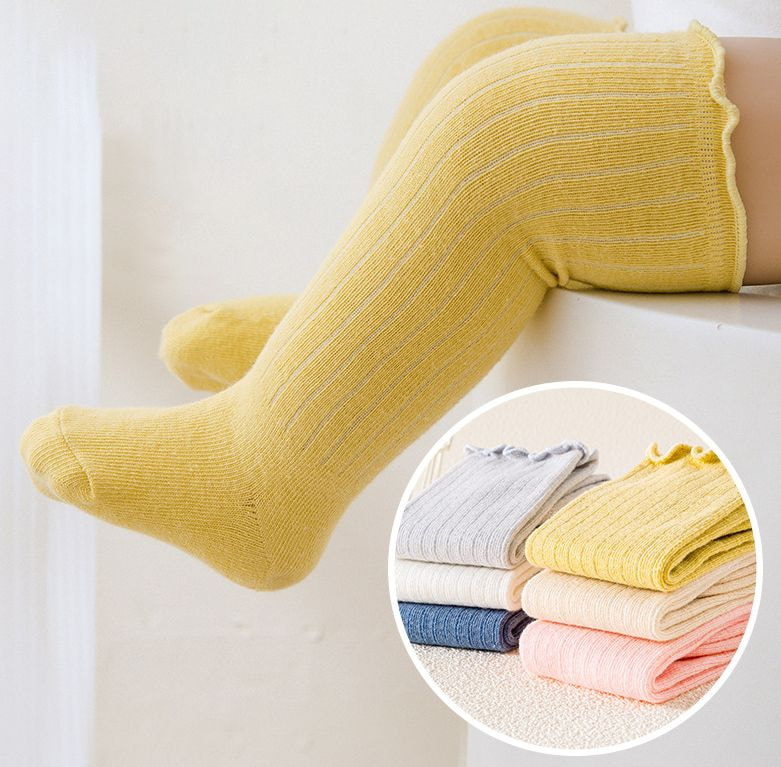 Frühlingsbaby Langrohr Socken Frühlings- und Herbstkniesocken Schwarze Pilz Spitzen Neugeborene Babysocken Frühlingsbaby Langrohr Socken Frühlings- und Herbstkniesocken Schwarze Pilz Spitzen Neugeborene Babysocken